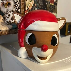 Holiday Reindeer Cookie Jar with Red Hat Rae Dunn